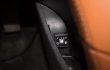 Установка ГБО на Acura ZDX, кнопка переключения вида топлива