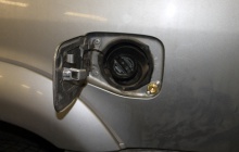 Установка ГБО на Toyota Sequoia выносное заправочное устройство